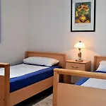 J&d Apartment