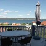 J&d Apartment