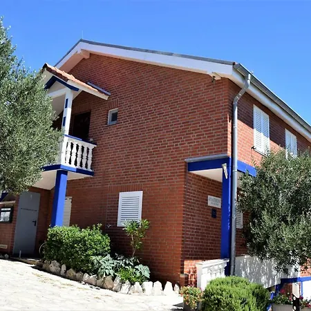 J&d Apartment Dobropoljana