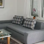 J&d Apartment