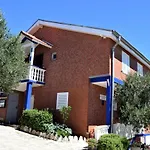 J&d Apartment Dobropoljana